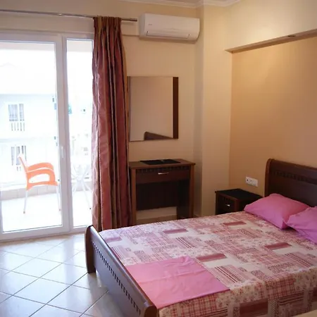 Marie Claire Olympiakí Aktí