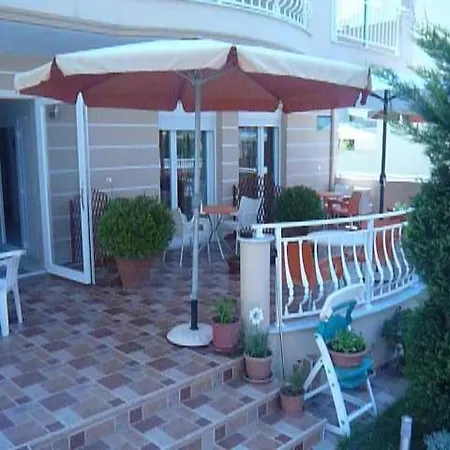 Marie Claire * Olympiakí Aktí