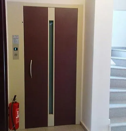 Marie Claire * Olympiakí Aktí