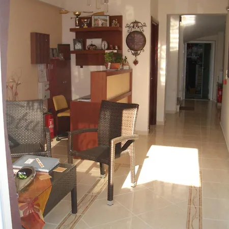 Marie Claire Apartament Olympiakí Aktí