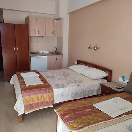 Marie Claire Olympiakí Aktí