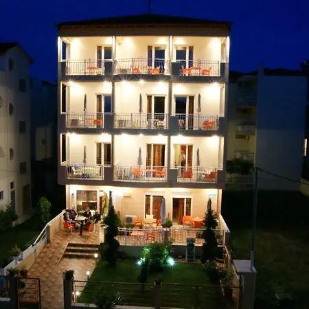 Marie Claire Apartament *