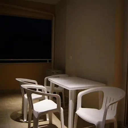 Marie Claire Apartament Olympiakí Aktí