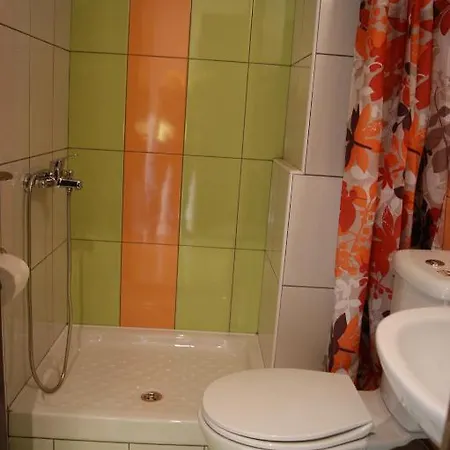 Marie Claire * Olympiakí Aktí