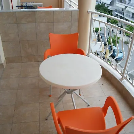 Marie Claire * Olympiakí Aktí