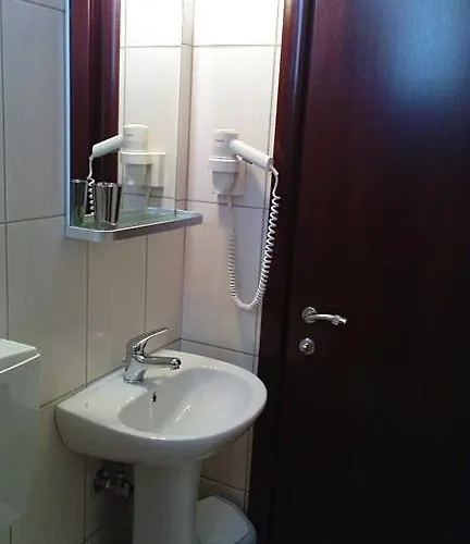 公寓 玛丽克莱尔一室公寓 *