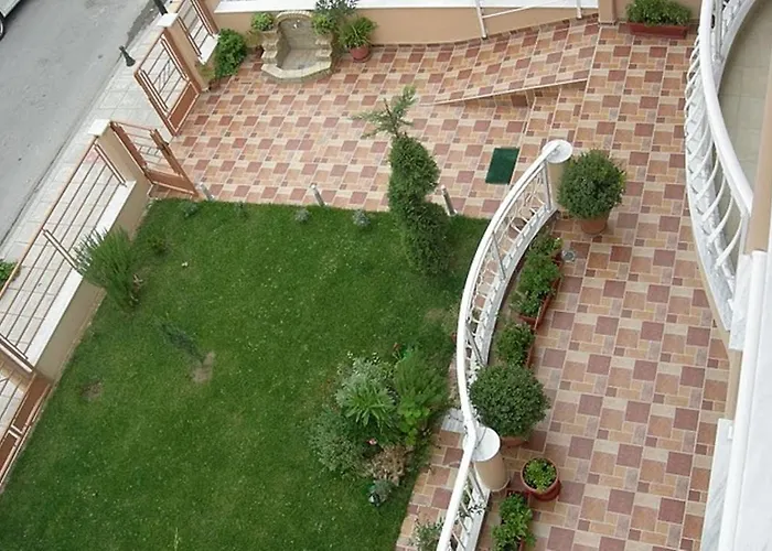 Marie Claire * Olympiakí Aktí