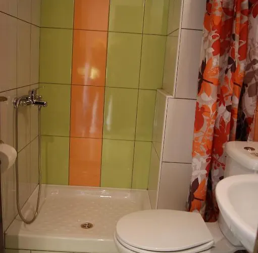 Marie Claire * Olympiakí Aktí