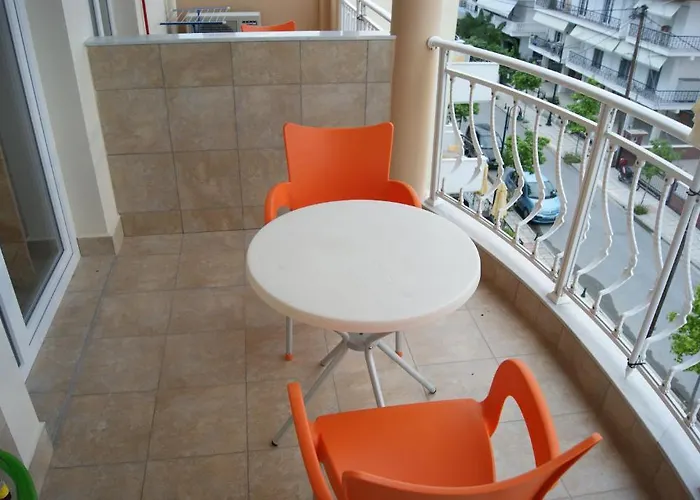 Marie Claire * Olympiakí Aktí